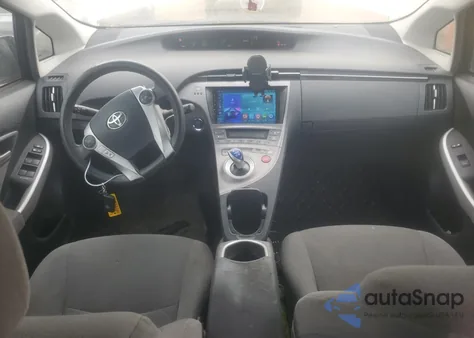 2015 Toyota Prius z USA, uszkodzony, nr VIN JTDKN3DU0F0447624